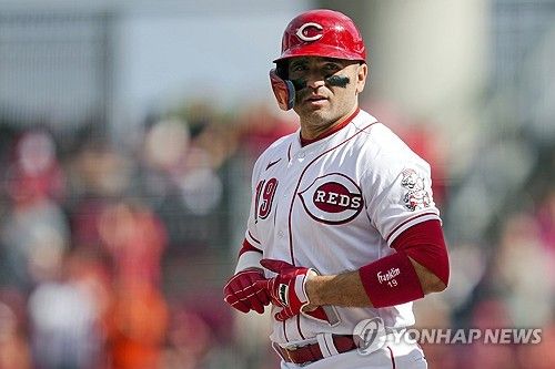 토론토와 입단 합의한 조이 보토