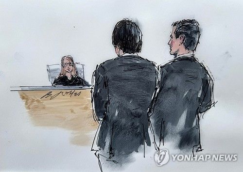12일(현지시간) LA 법원에서 미즈하라 잇페이가 심문을 받는 장면을 그린 스케치