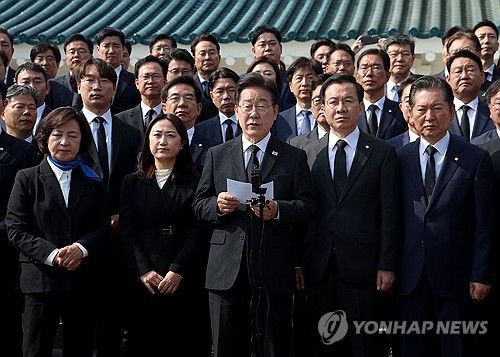 기자회견 하는 이재명 대표