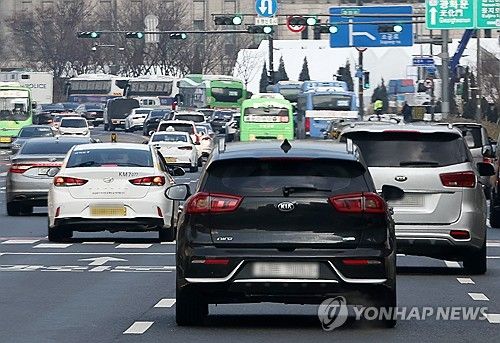 내년 자동차보험료 2.5%안팎 내린다…대형 손보사 상생금융 동참