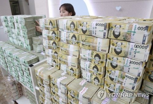 통화량 9개월 연속 증가…정기 예·적금 등에 자금 유입