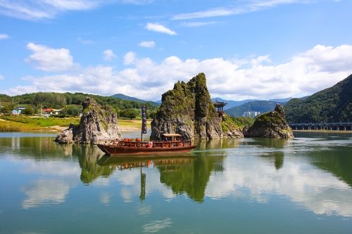 단양강 황포돛배