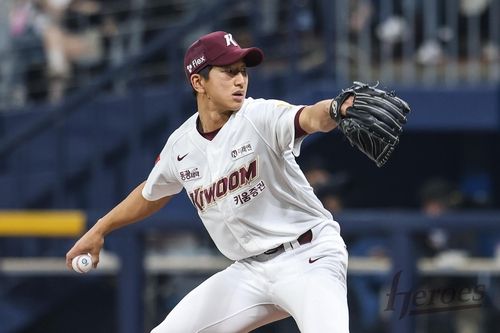 마운드에서 역투하는 키움 주승우