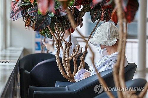 끝나지 않는 의정갈등