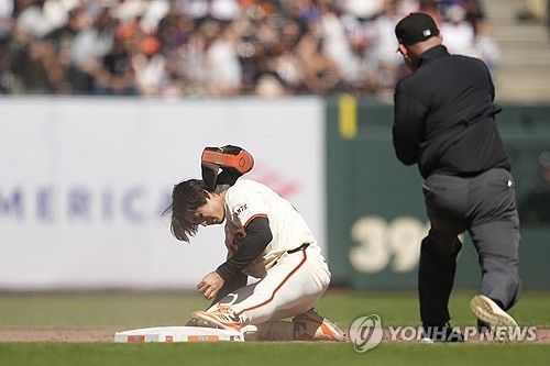 도루에 실패한 이정후