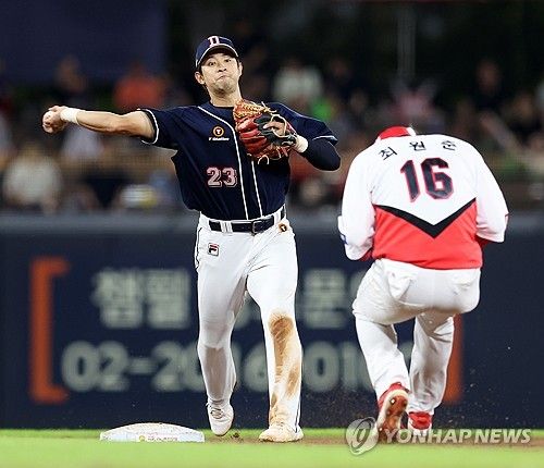 병살시키는 강승호