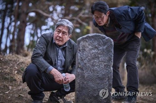 영화 '파묘'에서 풍수사 김상덕 역을 맡은 최민식