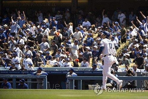 MLB 일본인 최다 홈런 신기록 쓴 오타니 