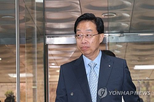 법정 향하는 '억대 금품수수 의혹' 전준경 전 민주연구원 부원장