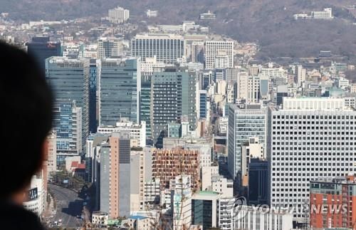 서울 남산에서 바라본 업무용 빌딩들