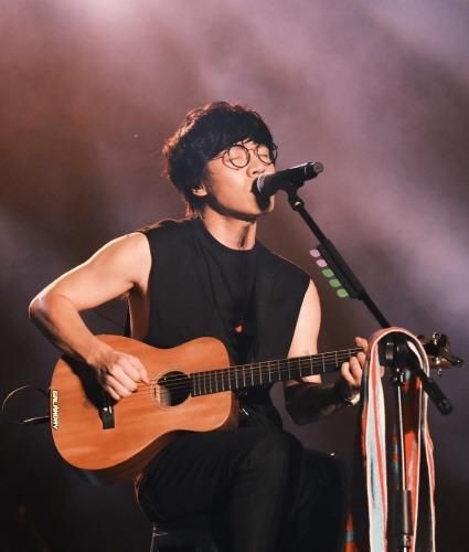 대만인 가수 루광중