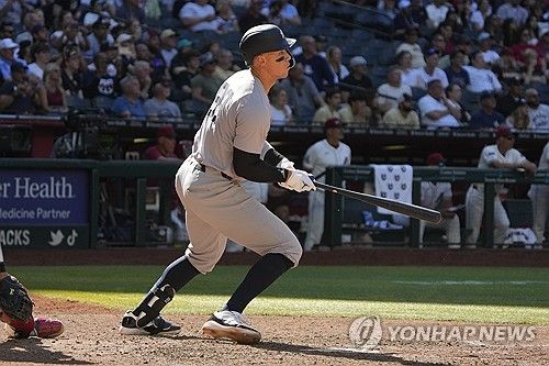 개막 7경기 만에 시즌 1호 홈런을 친 양키스 강타자 에런 저지