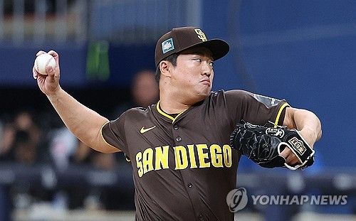 역투하는 샌디에이고 마무리 투수 고우석