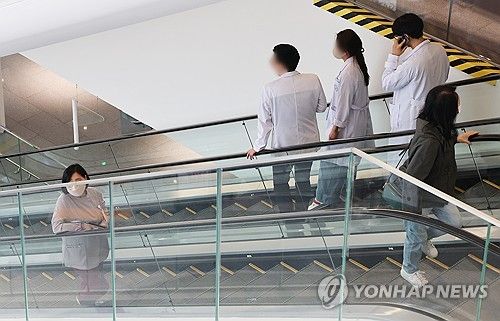 대통령, 전공의들에 대화 제안