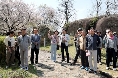 시장·간부 공무원 직접 '걸어 봄 김해' 체험 