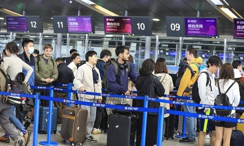 상하이 푸둥공항 입국심사대