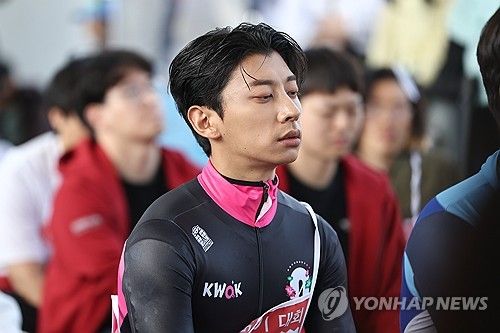 멍 때리기, 곽윤기도 참가