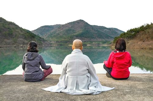 도솔제를 바라보며 하는 명상[사진/백승렬 기자]
