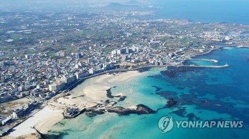 에메랄드빛 제주 바다