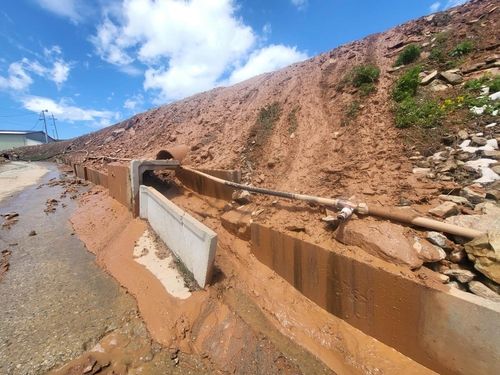 토사 피해 발생한 안반데기 배추밭 도로변