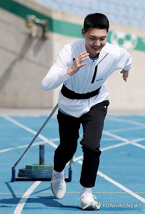 우상혁 '파리 올림픽을 향해'