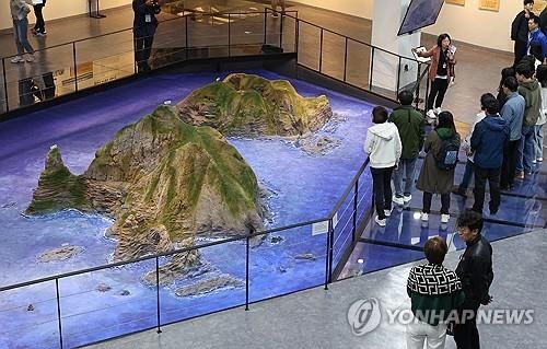 경북 울릉군 독도의용수비대기념관에 설치된 독도 모형. [연합뉴스 자료사진]