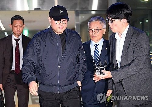 '음주 뺑소니' 혐의 가수 김호중, 조사 종료