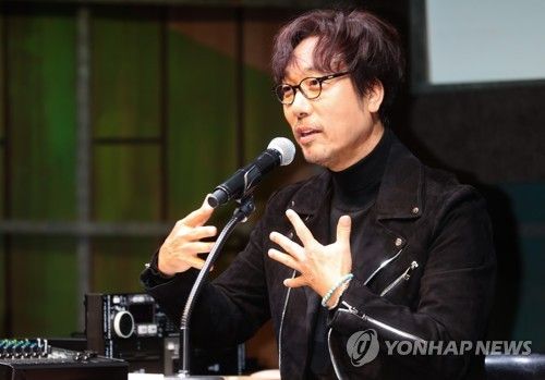 가수 이문세, 라디오 DJ로 복귀