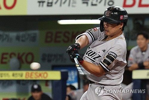 적시타 치는 강백호