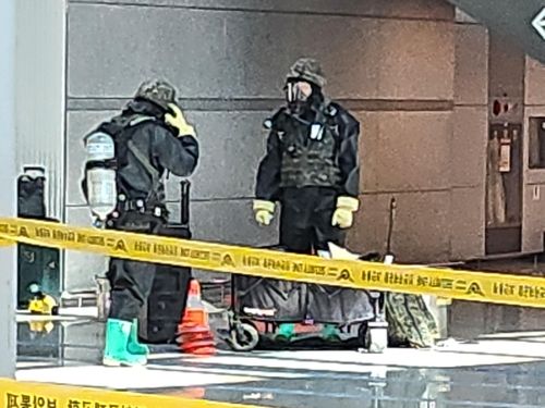 인천공항 승객 가방서 신경작용제 추정 가루 발견