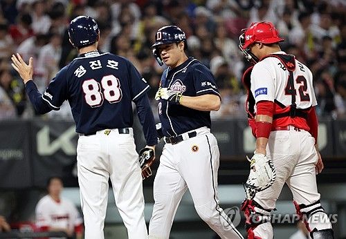 김재환, 재역전 투런홈런