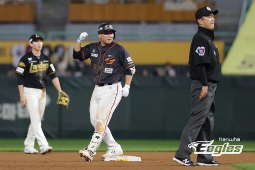 연장 10회에 결승타 친 안치홍