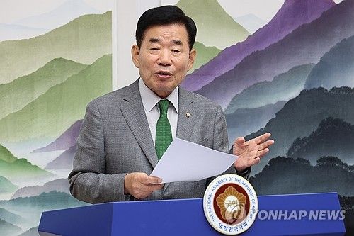 연금개혁안 처리 필요성 강조하는 김진표 국회의장