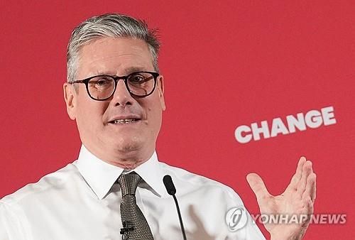 보수당 비판하는 노동당 스타머 대표