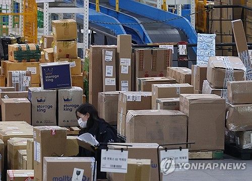 해외여행 늘었지만 직구 감소…1분기 카드 해외사용액 제자리