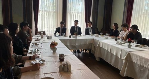 이스탄불대학교에서 열린 청년 안전 간담회