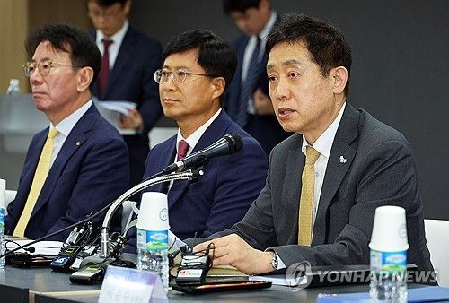 발언하는 김주현 금융위원장