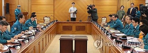 발언하는 한덕수 총리