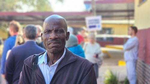 남아공 집권 여당 ANC 지지하는 70대 유권자