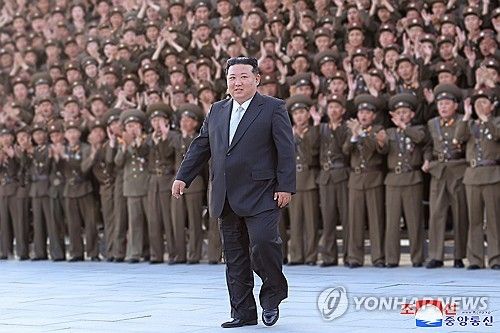 김정은,창립60주년 국방과학원 축하방문