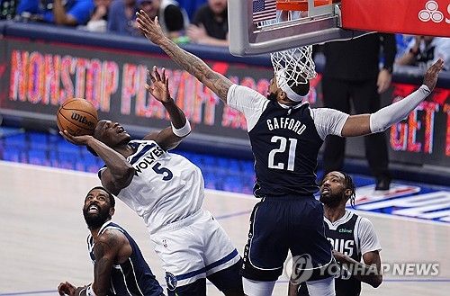 미네소타 앤서니 에드워즈의 슛