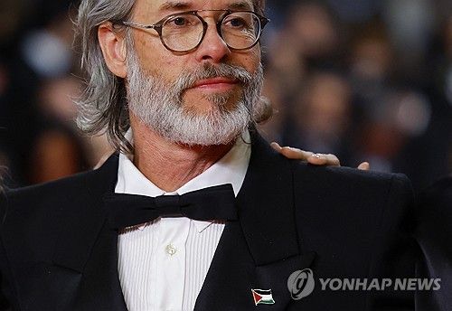 지난 20일(현지시간) 칸 영화제 참석한 배우 가이 피어스