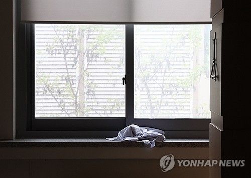 텅 빈 의대 열람실