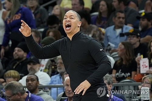 타이론 루 LA 클리퍼스 감독