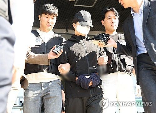 '여친 살해' 의대생, 구속 송치