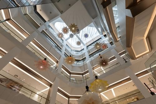 타임빌라스 수원에 전시된 네덜란드 작가 드리프트의 '메도우'