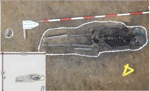 발굴 현장의 김희정 중위 유해