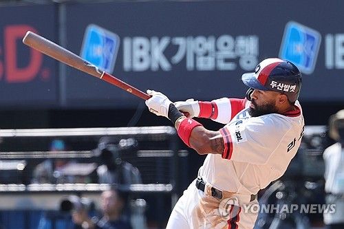 최근 1번 타자로 나서는 두산 라모스