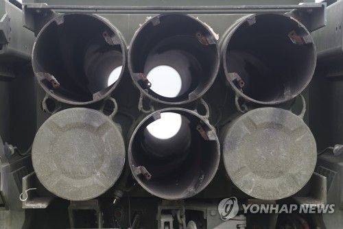 미군의 고속기동포병로켓시스템(HIMARS·하이마스) 포신