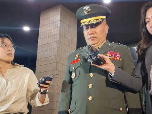 공수처 조사 받고 나온 김계환 해병대 사령관 